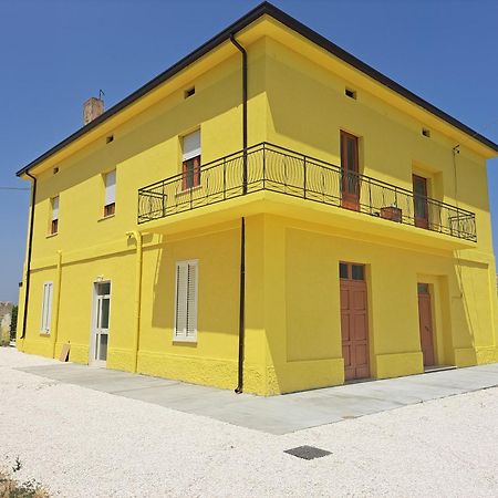 B & B Le Tre Rose Tollo 외부 사진