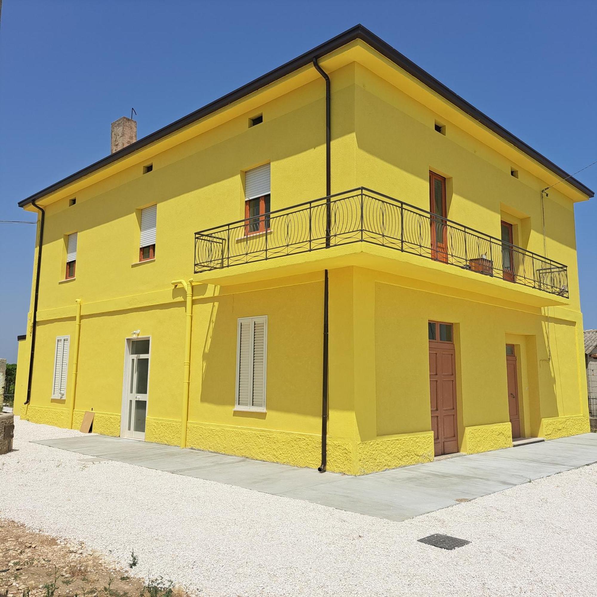 B & B Le Tre Rose Tollo 외부 사진